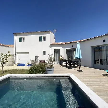 Villa La De La Clavette *